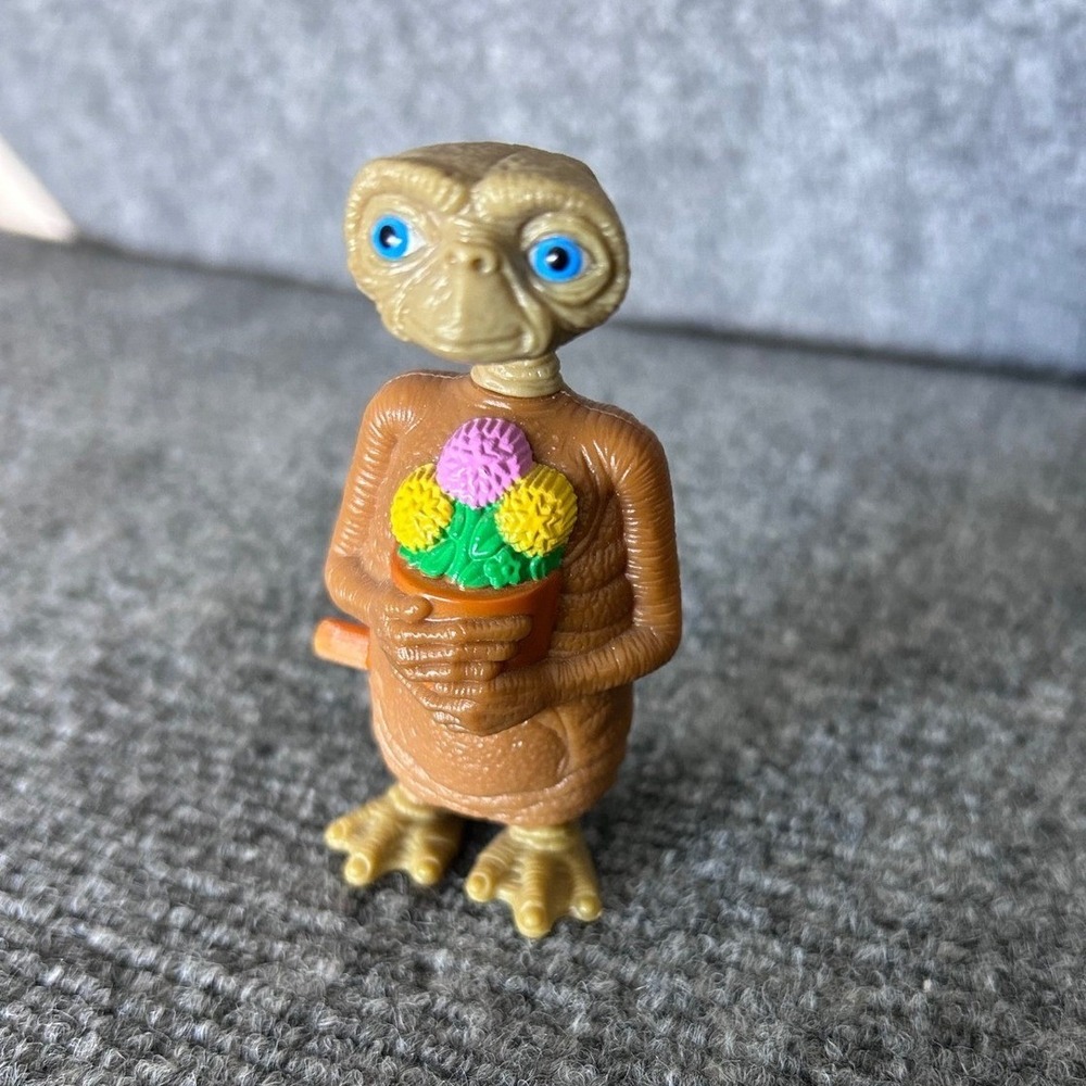Vintage ET The Extra Terrestrial Wind Up Toy Figure with Flowers 1980s Movie Toy